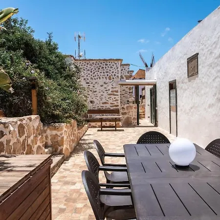 Histórica Con Molino De Viento * Antigua (Fuerteventura)