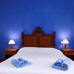 Histórica Con Molino De Viento *