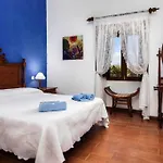 Histórica Con Molino De Viento Antigua (Fuerteventura)