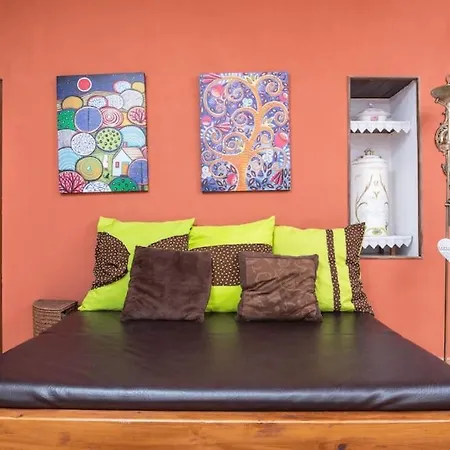 Histórica Con Molino De Viento Villa