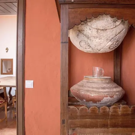 Histórica Con Molino De Viento Villa *