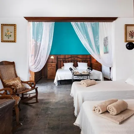 Historica Con Molino De Viento Vila Antigua (Fuerteventura)